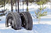 Фото 205/60R16 96T IceContact 2  Continental б/к шипы 